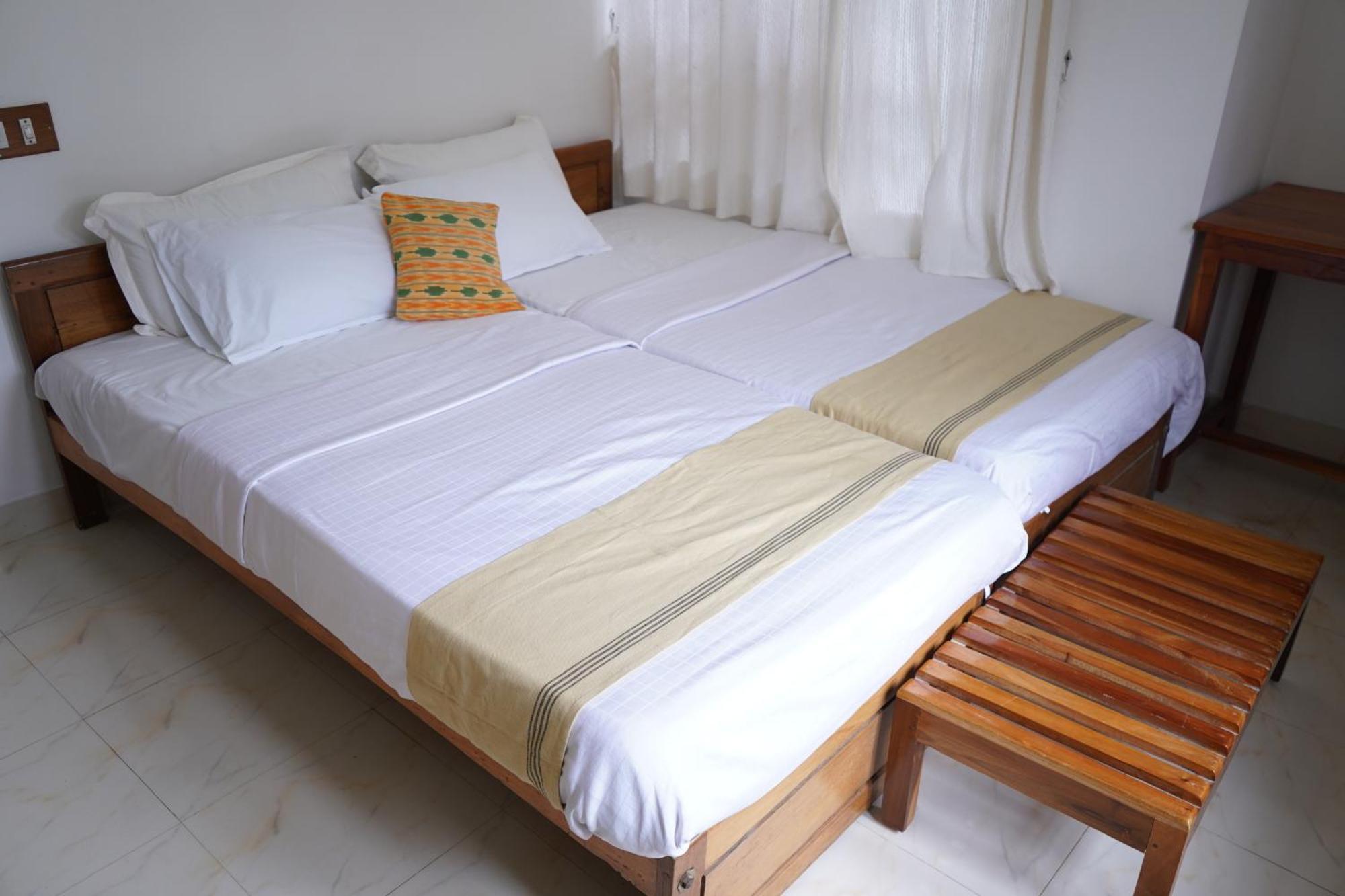 Oriole Homestay Теккади Экстерьер фото
