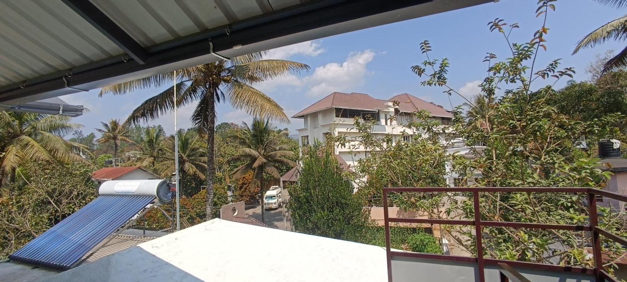 Oriole Homestay Теккади Экстерьер фото