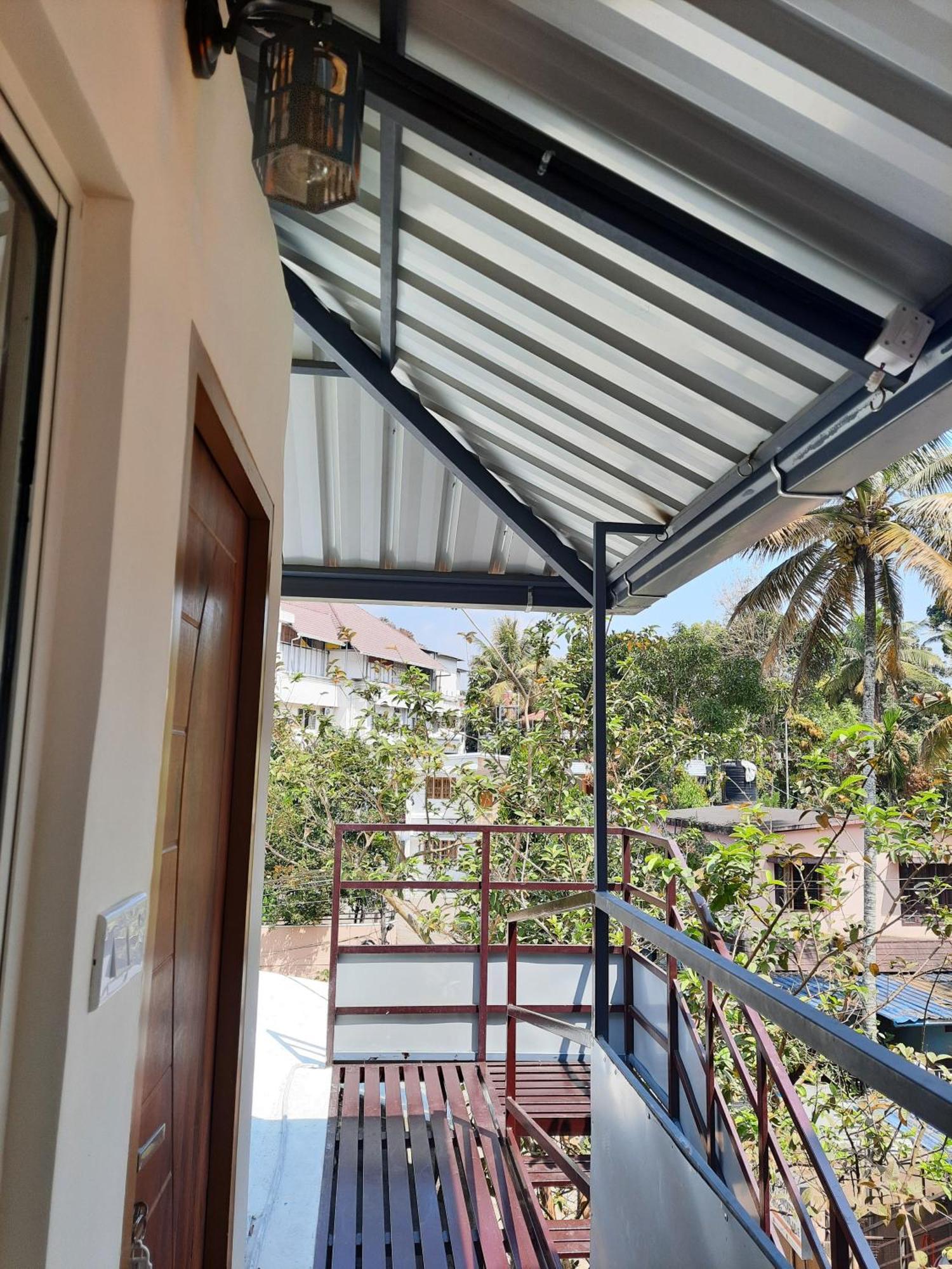 Oriole Homestay Теккади Экстерьер фото