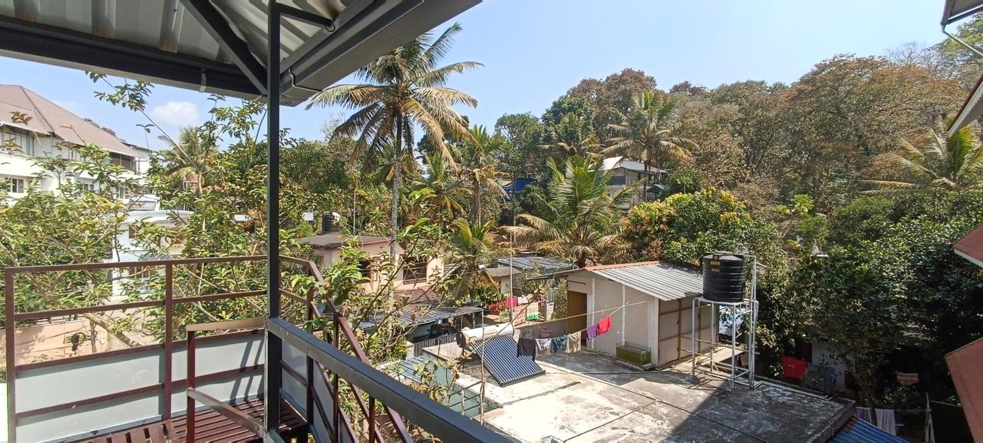 Oriole Homestay Теккади Экстерьер фото