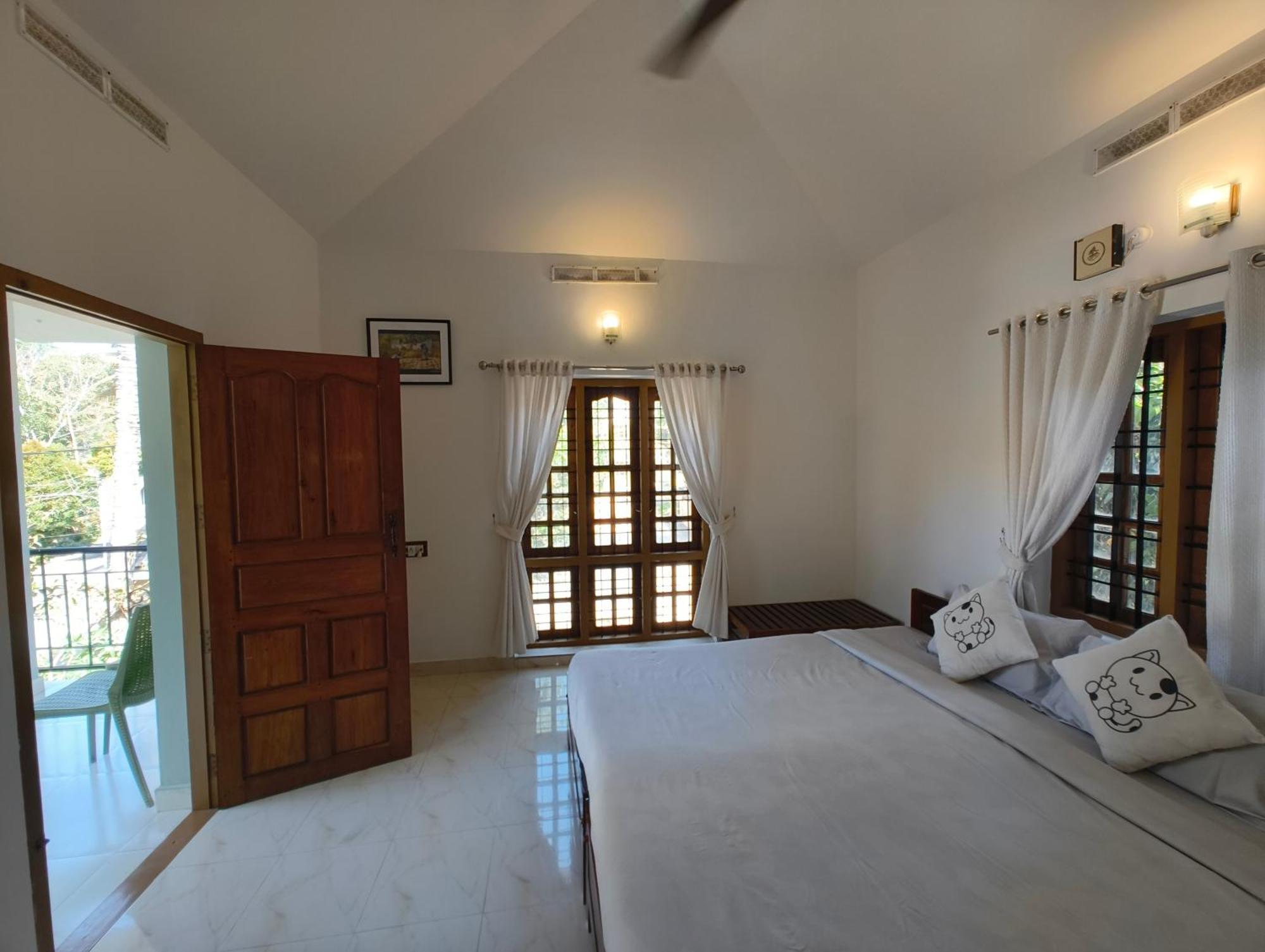 Oriole Homestay Теккади Экстерьер фото
